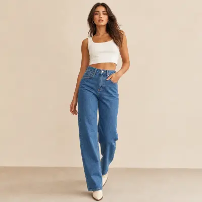 Modern Retro Style High-Waist Jeans Classic Reappearance